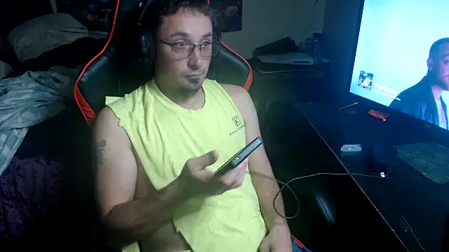 Snapshot of YoBlezz chatting on November 2025 04:58:02 AM YoBlezz online show from November 2025 04:58:02 AM