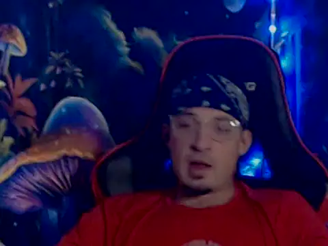 Snapshot of YoBlezz chatting on November 2025 07:20:02 AM YoBlezz online show from November 2025 07:20:02 AM