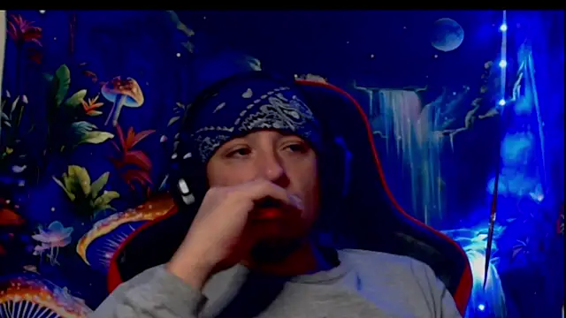 Snapshot of YoBlezz chatting on November 2025 11:29:01 PM YoBlezz online show from November 2025 11:29:01 PM