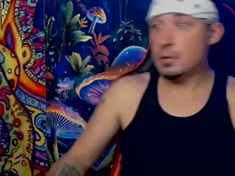 Snapshot of YoBlezz chatting on November 2025 07:07:02 PM YoBlezz online show from November 2025 07:07:02 PM