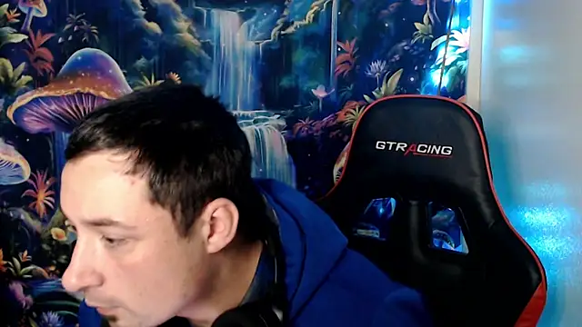 Snapshot of YoBlezz chatting on December 2025 07:47:02 AM YoBlezz online show from December 2025 07:47:02 AM