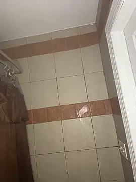 Snapshot of TRILLAHUNG chatting on November 2025 08:53:01 PM TRILLAHUNG online show from November 2025 08:53:01 PM