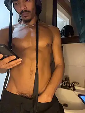 Snapshot of TRILLAHUNG chatting on December 2025 09:19:02 PM TRILLAHUNG online show from December 2025 09:19:02 PM