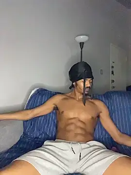 Snapshot of TRILLAHUNG chatting on January 2026 11:52:02 PM TRILLAHUNG online show from January 2026 11:52:02 PM