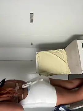 madsnextdoor online show from October 2025 12:39:02 PM