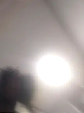 Snapshot of Louise_Mattos chatting on November 2025 07:23:02 PM Louise Mattos online show from November 2025 07:23:02 PM