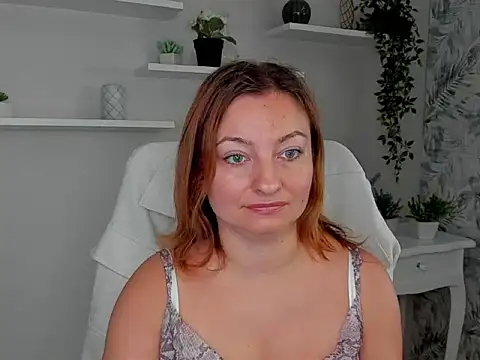 Snapshot of angelaSamt chatting on September 2025 05:51:02 AM angelaSamt online show from September 2025 05:51:02 AM