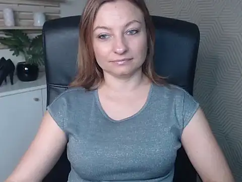 Snapshot of angelaSamt chatting on October 2025 05:36:02 AM angelaSamt online show from October 2025 05:36:02 AM