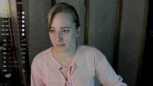 Snapshot of Alice_Cire chatting on November 2025 10:03:01 AM Alice Cire online show from November 2025 10:03:01 AM