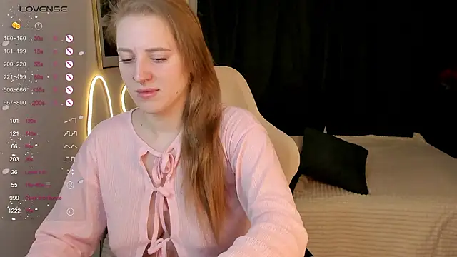 Snapshot of Alice_Cire chatting on February 2026 12:51:02 AM Alice Cire online show from February 2026 12:51:02 AM