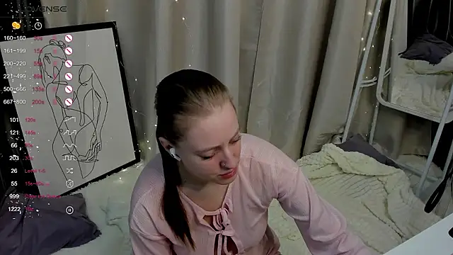 Snapshot of Alice_Cire chatting on February 2026 12:19:02 AM Alice Cire online show from February 2026 12:19:02 AM