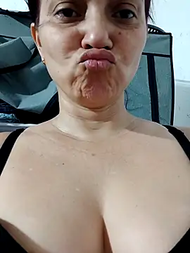 Amanda39 online show from September 2025 06:52:02 PM