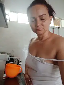 Amanda39 online show from May 2026 02:01:02 PM