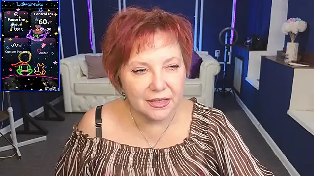 Kira Kenett online show from September 2025 11:09:01 AM