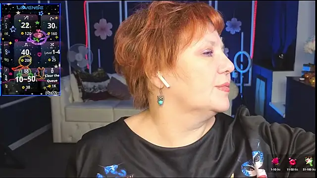 Kira Kenett online show from October 2025 08:36:02 AM