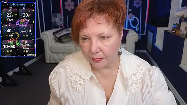 Kira Kenett online show from October 2025 06:58:02 AM