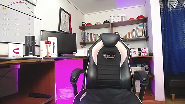 GretaVoss  online show from November 2025 07:38:01 PM