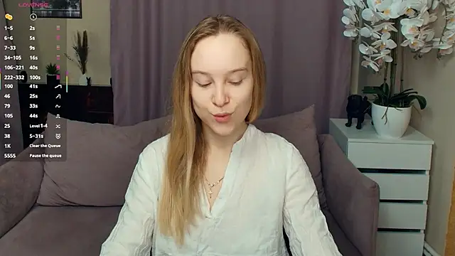 SoonMoor online show from February 2026 06:55:02 PM