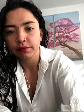 Paris 11 online show from October 2025 12:17:02 PM