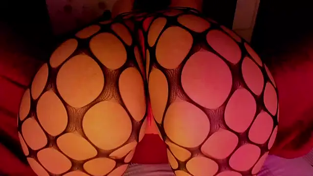 Snapshot of Gabby_Haze chatting on December 2025 08:37:02 PM Gabby Haze online show from December 2025 08:37:02 PM