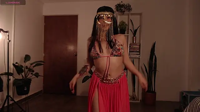 Snapshot of Ellyuwuw chatting on November 2025 12:09:02 AM Ellyuwuw online show from November 2025 12:09:02 AM