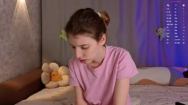 Sunflovery online show from April 2026 07:55:01 PM