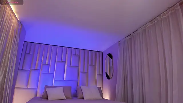 LucyWeiss  online show from October 2025 08:09:02 PM