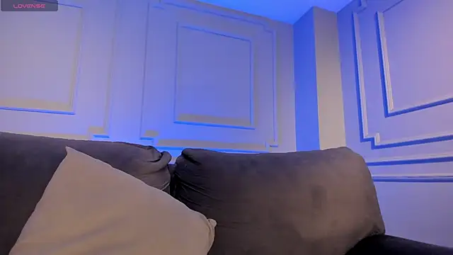 LucyWeiss  online show from October 2025 07:47:02 PM