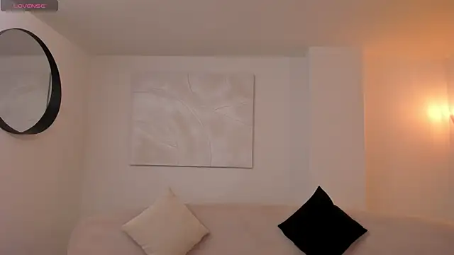 Snapshot of MayaMoretti_ chatting on February 2026 04:02:01 AM MayaMoretti online show from February 2026 04:02:01 AM