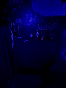 Snapshot of johnboones10 chatting on November 2025 11:51:01 PM johnboones10 online show from November 2025 11:51:01 PM