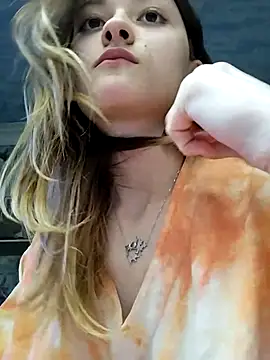 LillySvon online show from May 2026 02:11:01 PM