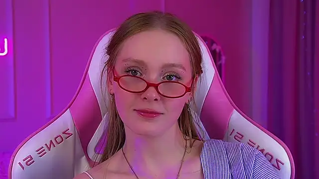 AgataFoxley online show from May 2026 04:07:02 AM