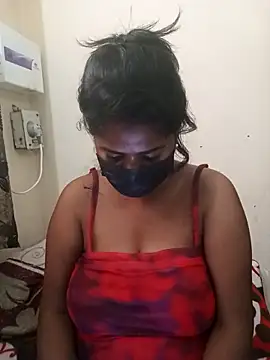 Snapshot of HAANNIAA chatting on November 2025 12:04:01 PM HAANNIAA online show from November 2025 12:04:01 PM