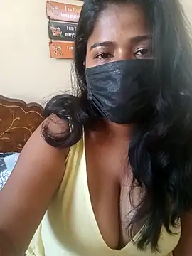 Snapshot of HAANNIAA chatting on December 2025 10:31:01 AM HAANNIAA online show from December 2025 10:31:01 AM