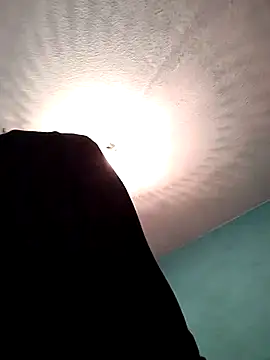 UpcomingCinnamon92 online show from April 2026 06:36:02 PM