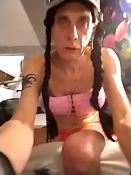 Lollacum3l online show from October 2025 01:01:01 PM