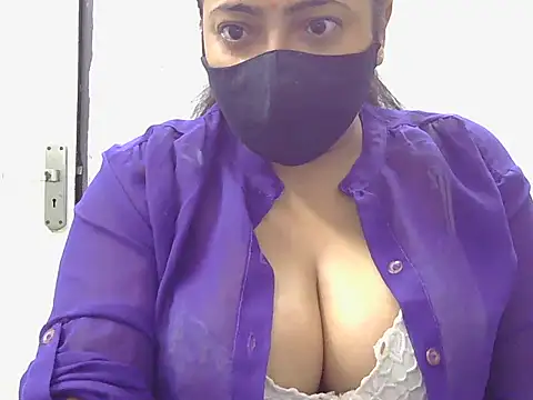 Snapshot of Cute_Girl51 chatting on November 2025 04:31:02 PM Cute Girl51 online show from November 2025 04:31:02 PM