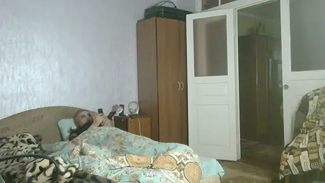 NiraFrost online show from October 2025 06:02:02 AM