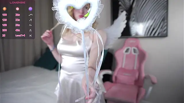 ShontaWasilko online show from October 2025 06:09:01 PM