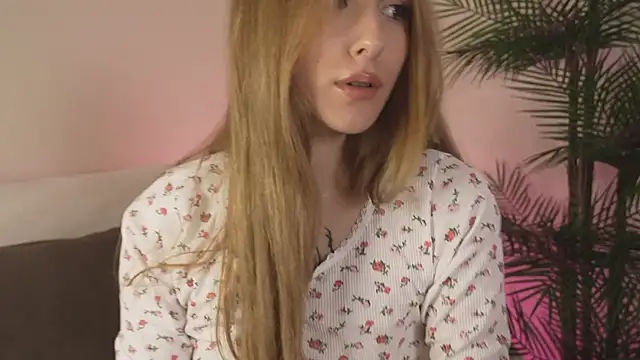 Vegas V online show from November 2025 02:42:01 PM