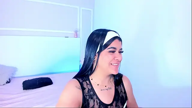 TianaGlow26 online show from October 2025 07:15:01 PM