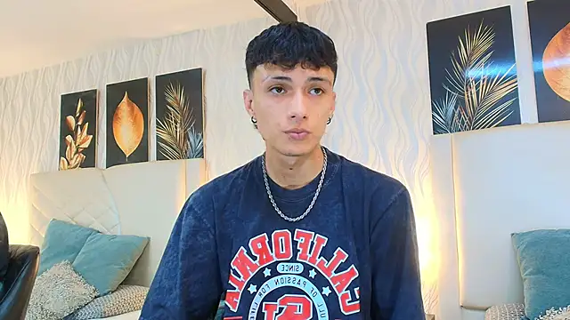 Lean Portman online show from February 2026 09:15:02 PM