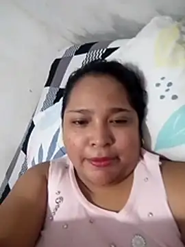 Angelly ricura online show from April 2026 06:24:02 PM
