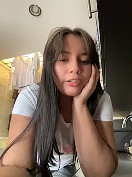 Snapshot of Angeldusttt chatting on September 2025 04:18:01 PM Angeldusttt online show from September 2025 04:18:01 PM