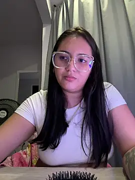 Snapshot of Angeldusttt chatting on September 2025 05:00:02 AM Angeldusttt online show from September 2025 05:00:02 AM