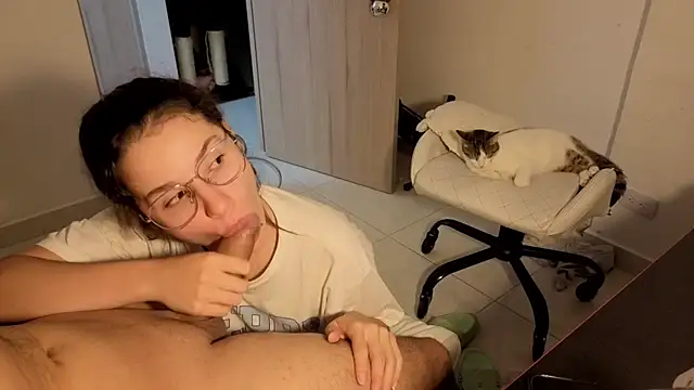 Snapshot of 0ne_0f_0ne chatting on December 2025 03:01:01 AM 0ne 0f 0ne online show from December 2025 03:01:01 AM