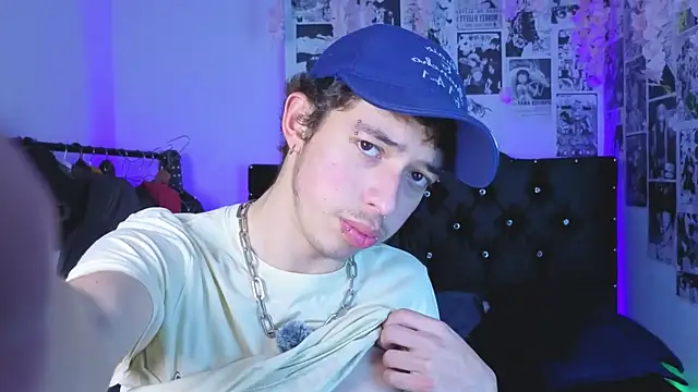 Otter Star online show from September 2025 04:05:01 AM