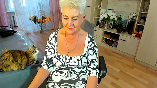 HotandMature online show from July 2026 02:54:01 PM