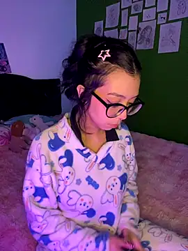 Valen-Foxx online show from October 2025 05:39:02 AM