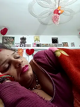 Snapshot of Rani_sahiba chatting on October 2025 10:43:02 PM Rani sahiba online show from October 2025 10:43:02 PM